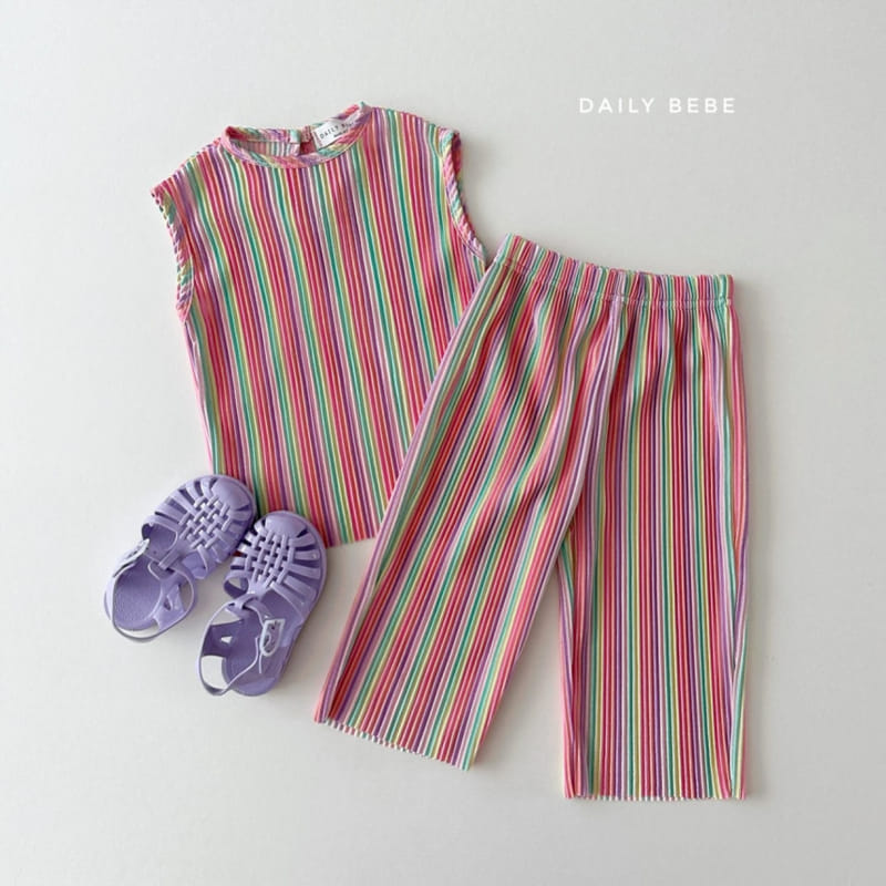 Daily Bebe - Korean Children Fashion - #magicofchildhood - Pattern Pleats  Top Bottom Set - 4