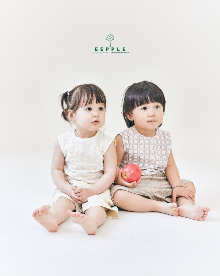 Eepple - Korean Children Fashion - #prettylittlegirls - Embo Sleeveless Tee - 10