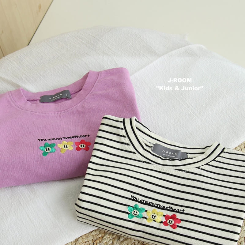 J-Room - Korean Children Fashion - #fashionkids - Flower Embroidery Crop Tee - 10