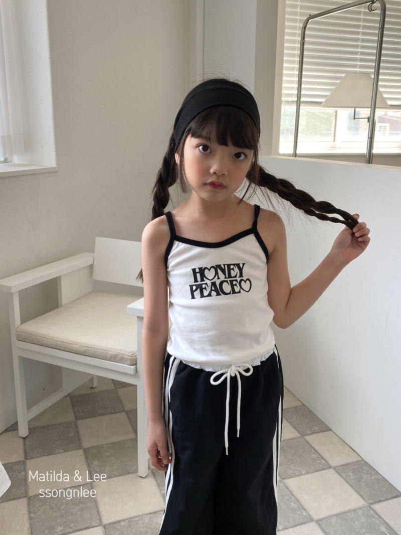 Matilda & Lee - Korean Children Fashion - #childrensboutique - Honey Color Crop Sleeveless Tee - 5