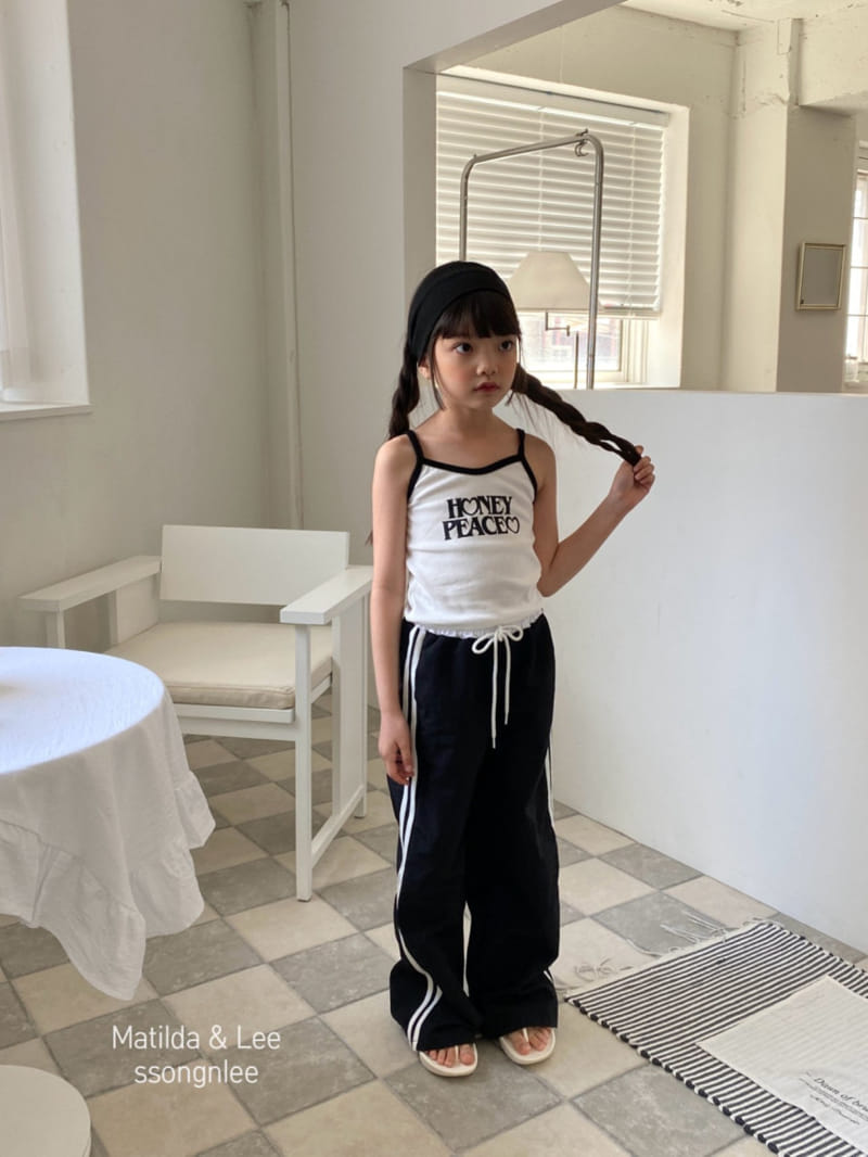 Matilda & Lee - Korean Children Fashion - #designkidswear - Honey Color Crop Sleeveless Tee - 6