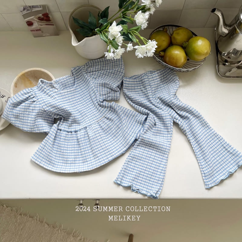 Melikey - Korean Children Fashion - #littlefashionista - Cross Pleats Top Bottom Set - 2