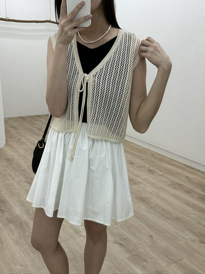 Most - Korean Women Fashion - #momslook - Sander Vest - 6