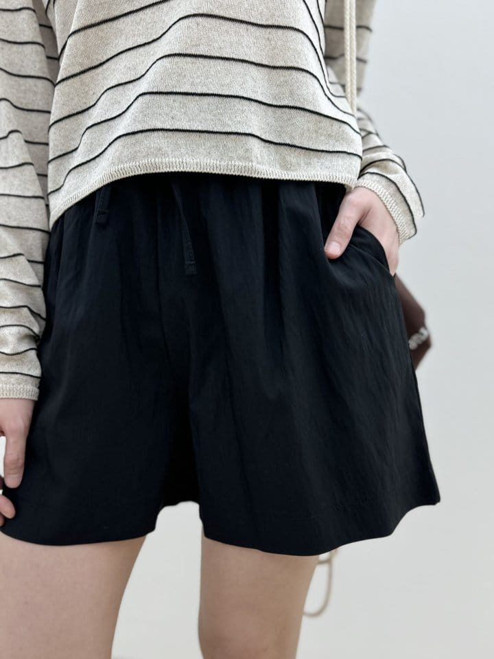 Most - Korean Women Fashion - #romanticstyle - Binz Shorts - 6