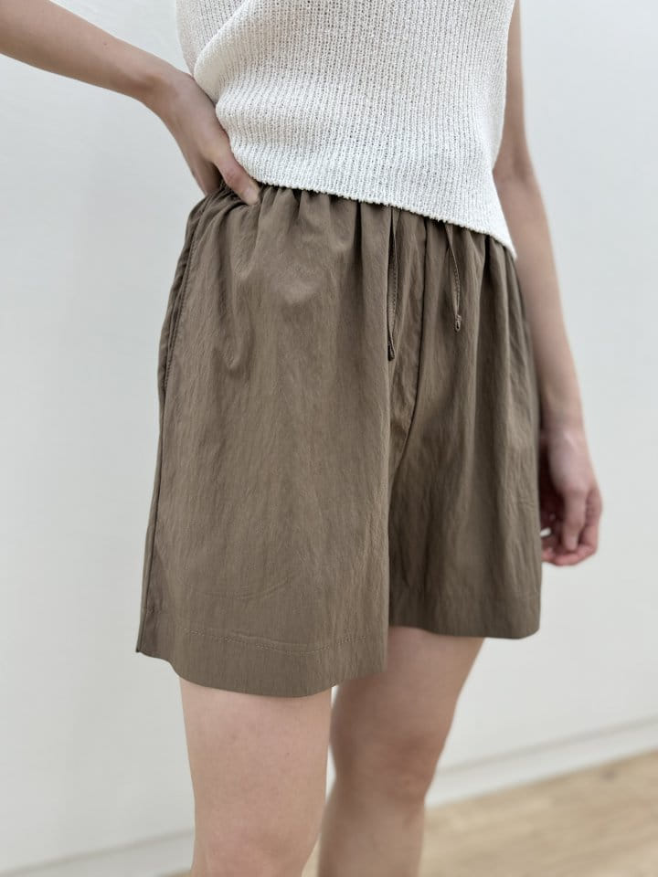 Most - Korean Women Fashion - #vintageinspired - Binz Shorts - 2