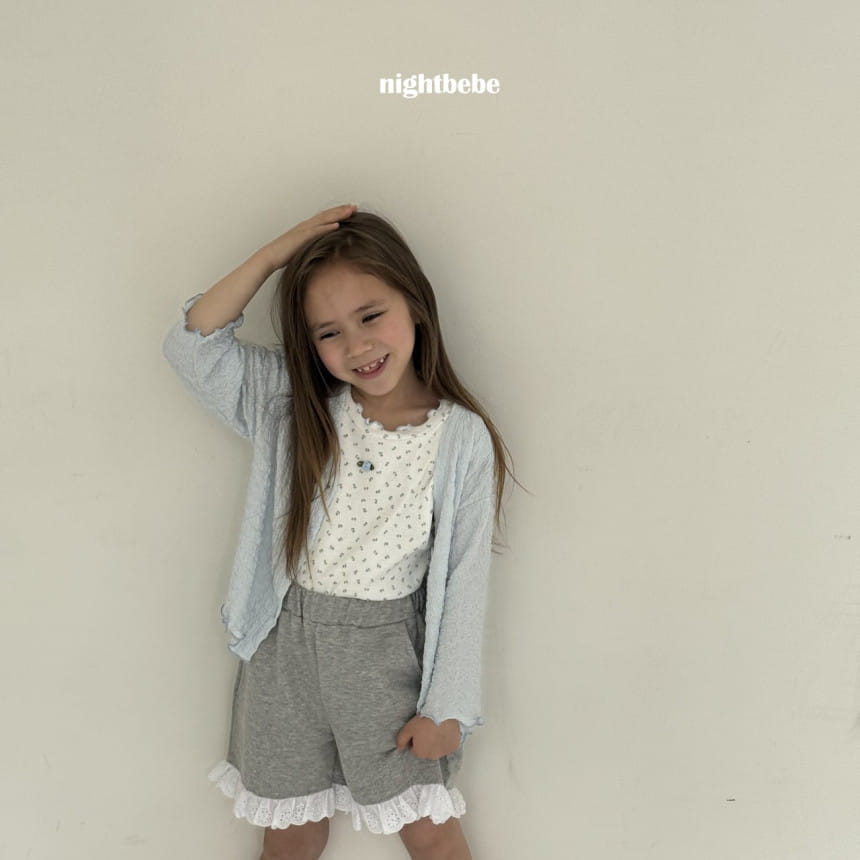 Night Bebe - Korean Children Fashion - #childofig - Lace Frill Shorts With Mom - 3