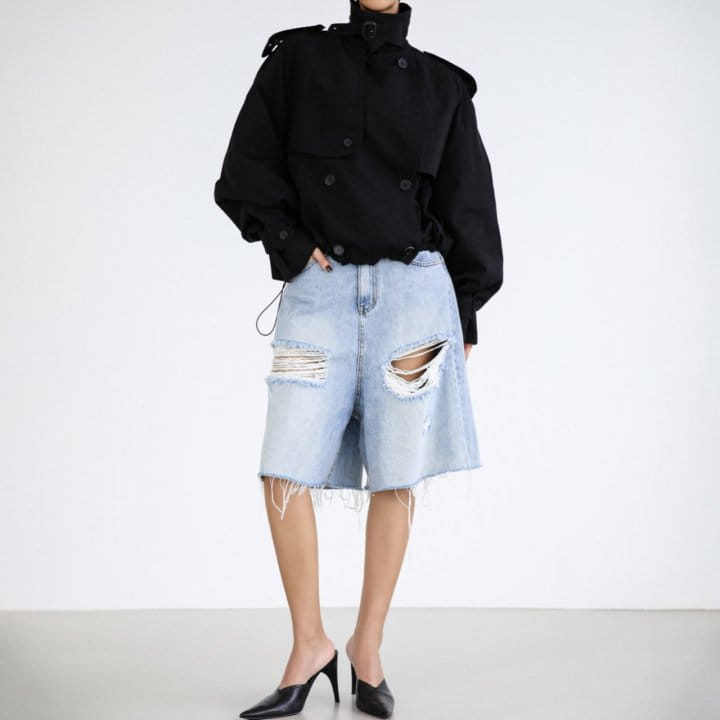 Paper Moon - Korean Women Fashion - #momslook - Oversized Cropped Trench Coat - 3