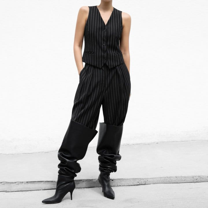 Paper Moon - Korean Women Fashion - #momslook - Wide Pin Stripe Set Up Suit Pleated Trousers - 7