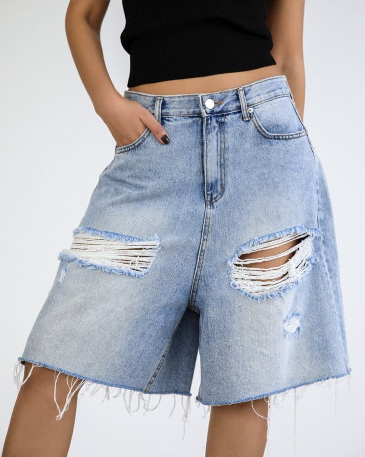 Paper Moon - Korean Women Fashion - #womensfashion - Destroyed Bermuda Denim Jeans - 3