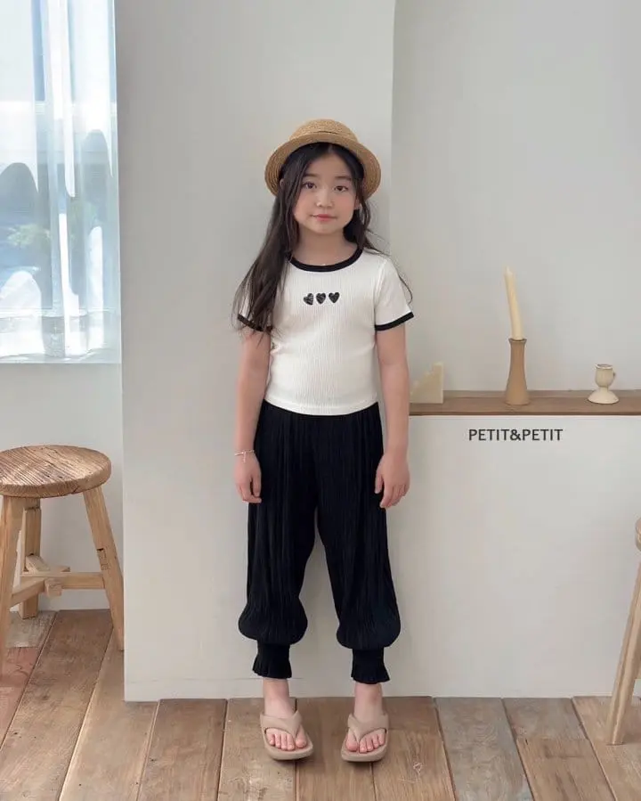 Petit & Petit - Korean Children Fashion - #kidsshorts - Heart Crop Tee