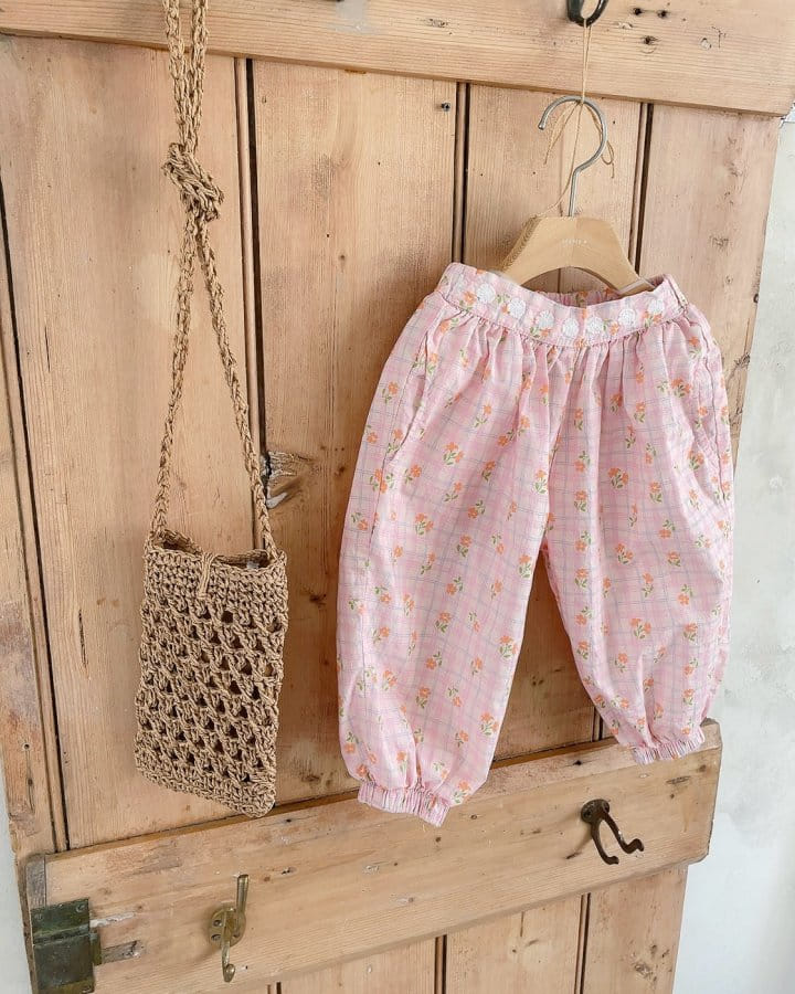 Studio M - Korean Children Fashion - #prettylittlegirls - Miu Embroidery Flower Pants - 9