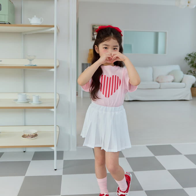 U Eo - Korean Children Fashion - #minifashionista - Vertical Heart Tee