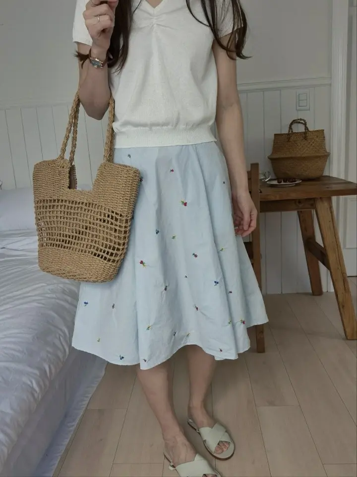 Elly Embroidery Skirt