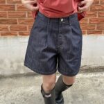 335 Non Pade Pin Tuck Shorts