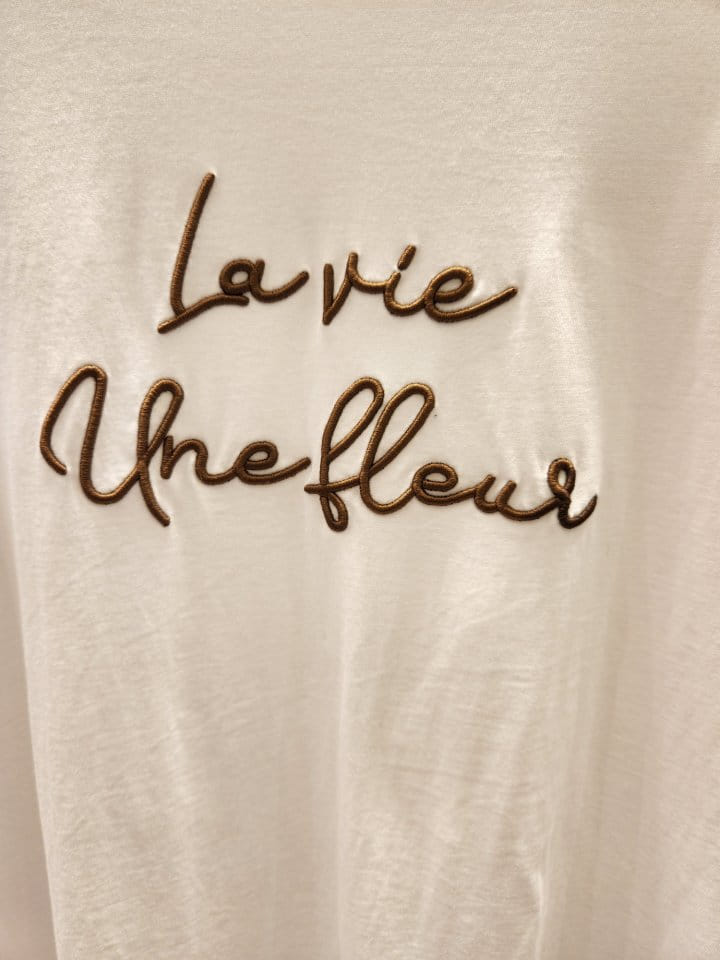 Another Plan - Korean Women Fashion - #momslook - Lavie Embroidery Tee - 8