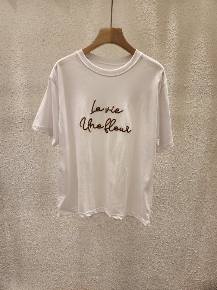 Another Plan - Korean Women Fashion - #womensfashion - Lavie Embroidery Tee - 7