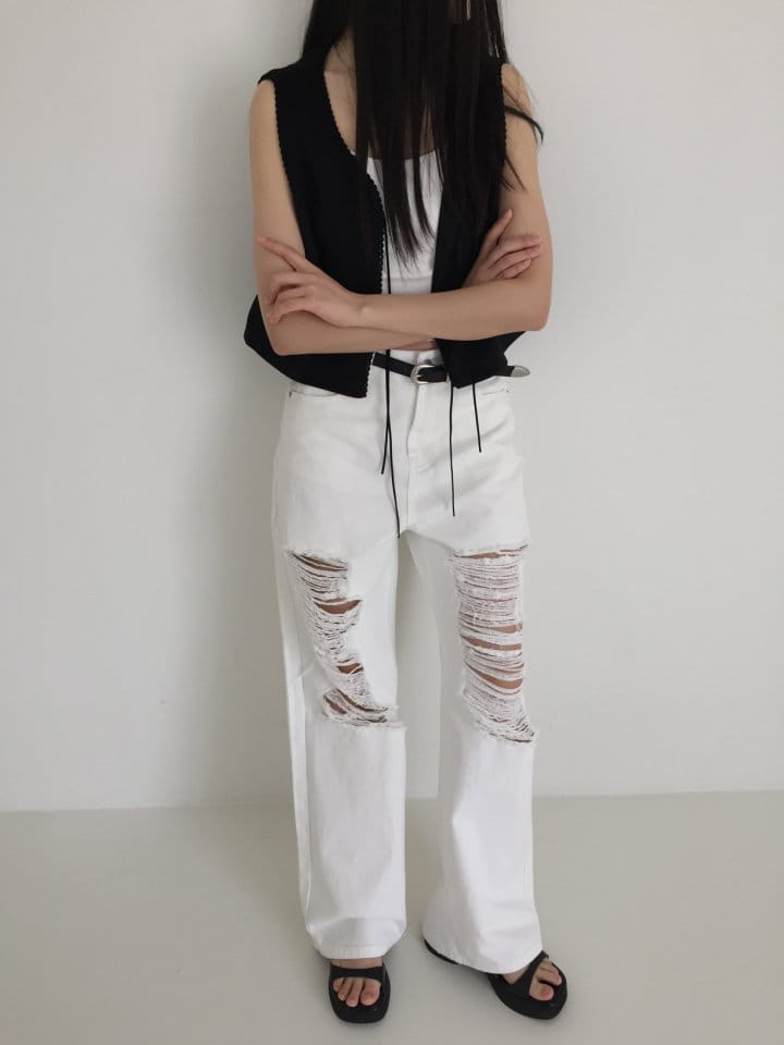 Attention plz - Korean Women Fashion - #thatsdarling - white Ripped Denim Pants - 5