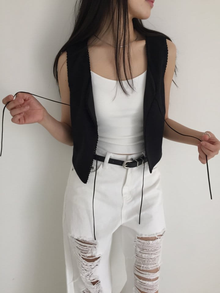 Attention plz - Korean Women Fashion - #womensfashion - white Ripped Denim Pants - 8