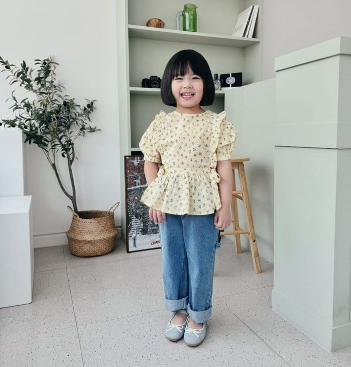 Bienvenu - Korean Children Fashion - #kidsshorts - Yellow Puff Blouse