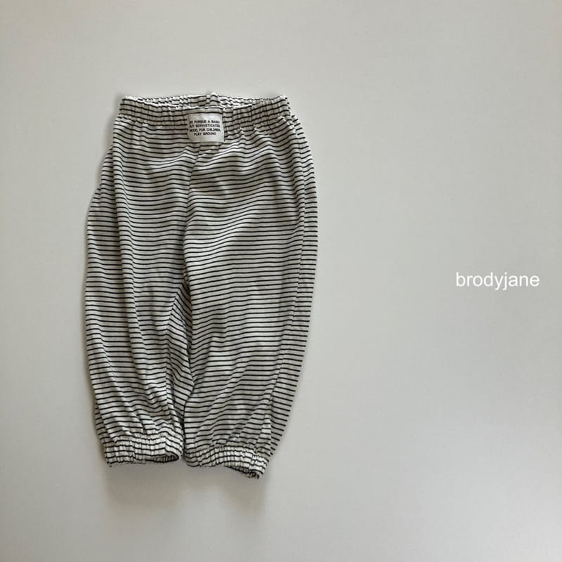 Brody Jane - Korean Children Fashion - #kidsshorts - Small ST Jogger Pants - 8