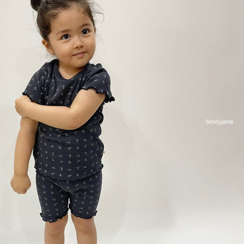 Brody Jane - Korean Children Fashion - #littlefashionista - Gypsophila Frill Short Sleeve Top Bottom Set