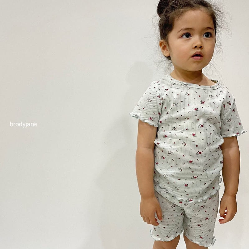 Brody Jane - Korean Children Fashion - #littlefashionista - Flower Eyelet Frill Short Sleeve Top Bottom Set - 2