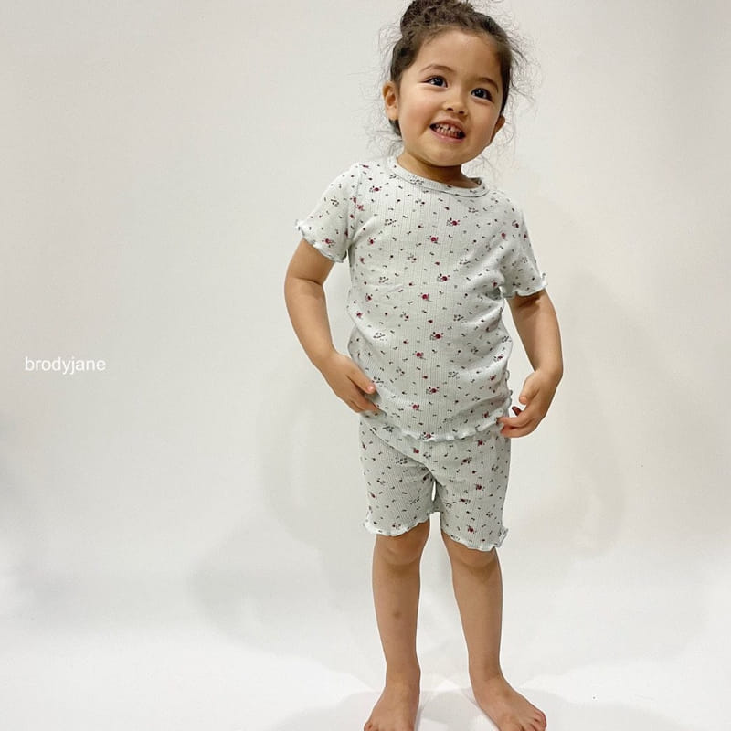 Brody Jane - Korean Children Fashion - #magicofchildhood - Flower Eyelet Frill Short Sleeve Top Bottom Set - 4