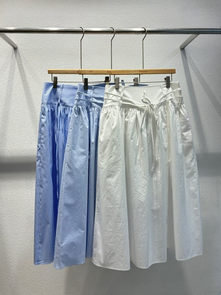 Cornerbloom - Korean Women Fashion - #shopsmall - C Ribbon Long Skirt