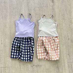 Denden - Korean Children Fashion - #littlefashionista - Pintuck Check Cropped Shorts
