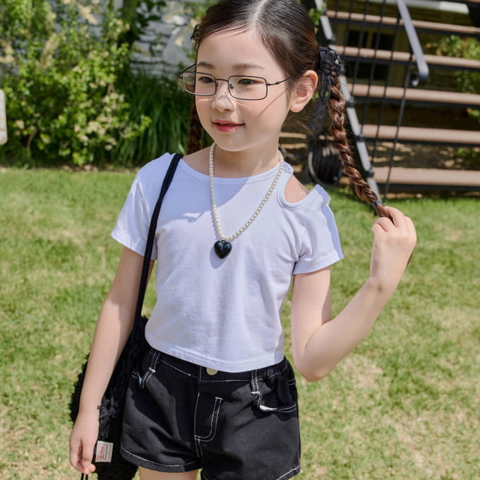 Ellymolly - Korean Children Fashion - #childofig - Unbalance Slit Crop Tee