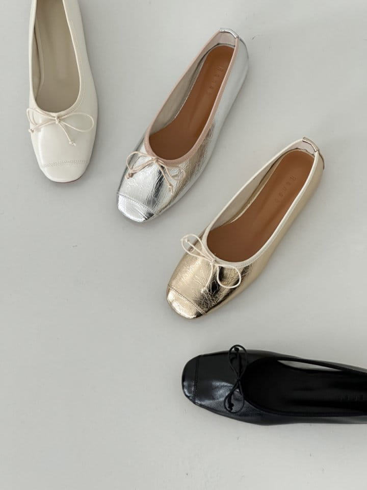 Golden Shoe - Korean Women Fashion - #momslook - 321 Flats & Ballerinas - 3
