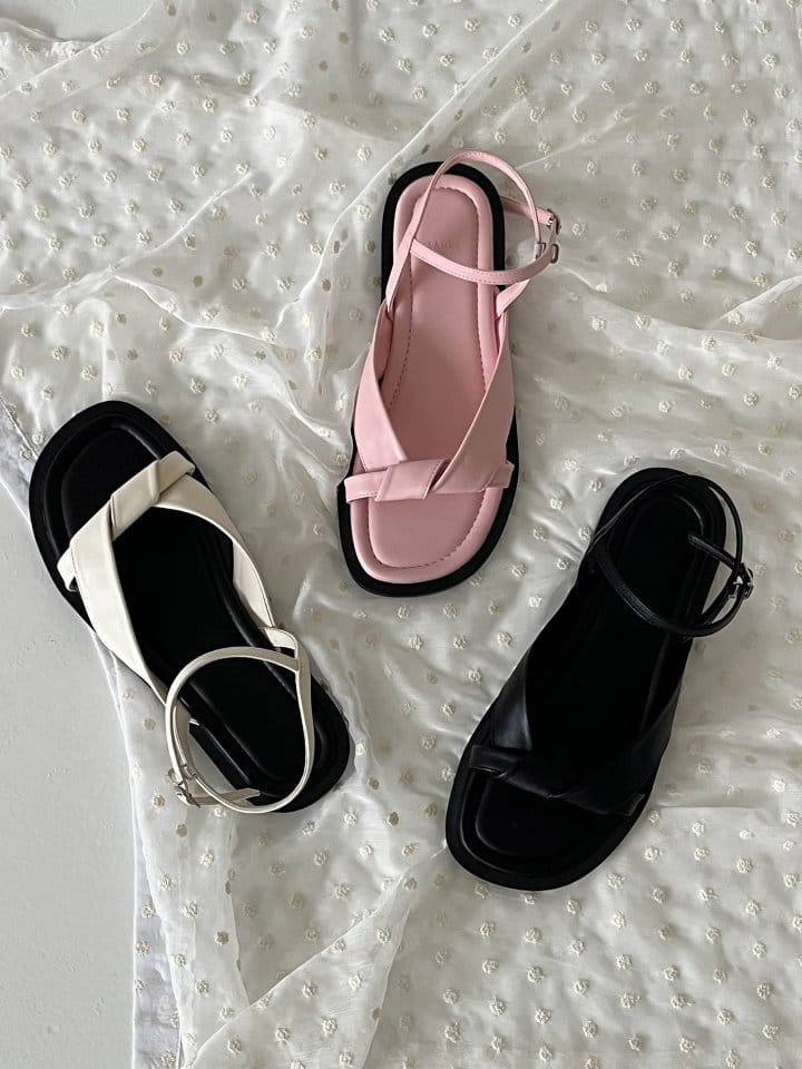 Golden Shoe - Korean Women Fashion - #momslook -  7222 Slipper & Sandals