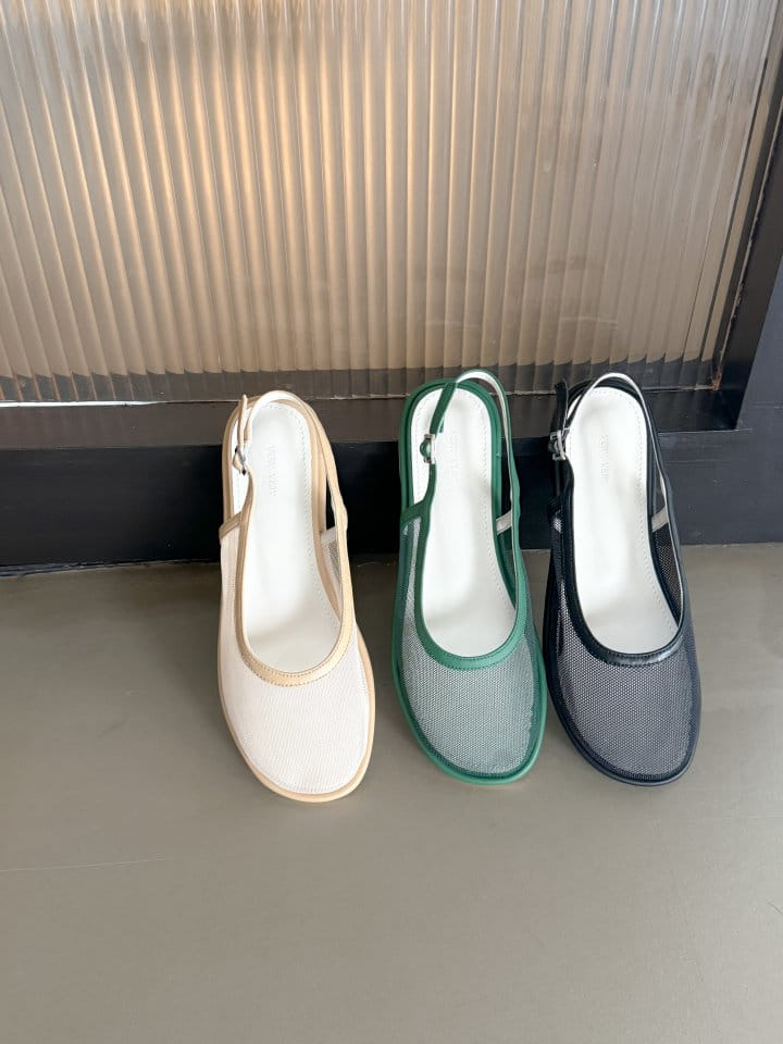 Golden Shoe - Korean Women Fashion - #momslook -  3519 Slipper & Sandals - 2