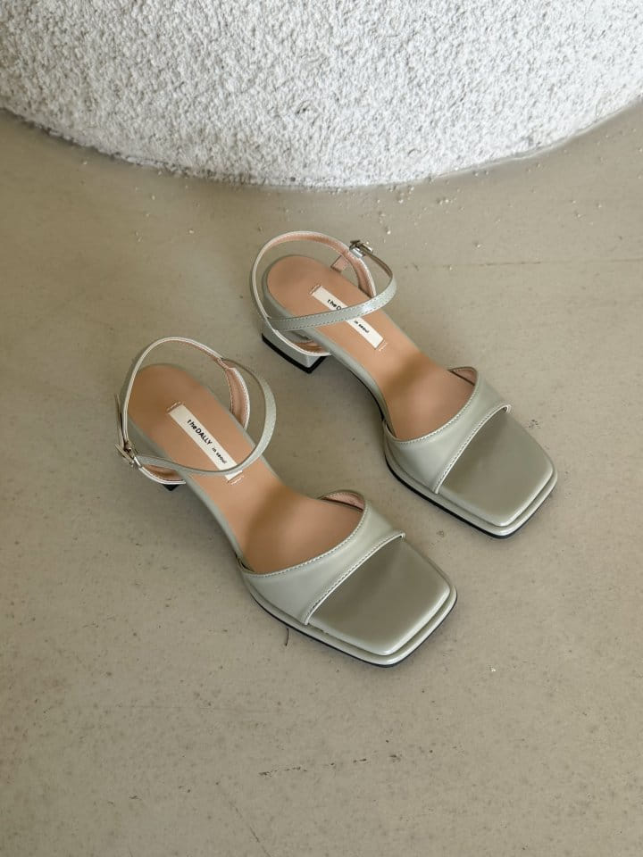 Golden Shoe - Korean Women Fashion - #pursuepretty -  8316 Slipper & Sandals - 4