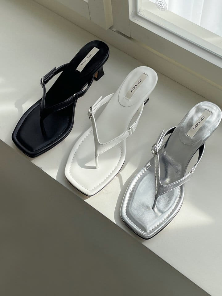 Golden Shoe - Korean Women Fashion - #shopsmall - 1827 Slipper & Sandals