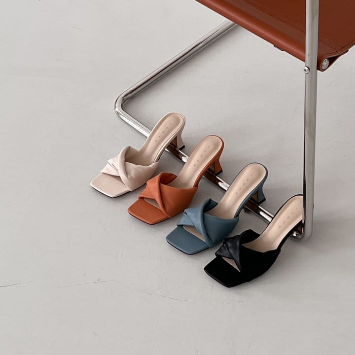 Golden Shoe - Korean Women Fashion - #thelittlethings -  0182 Slipper & Sandals - 8