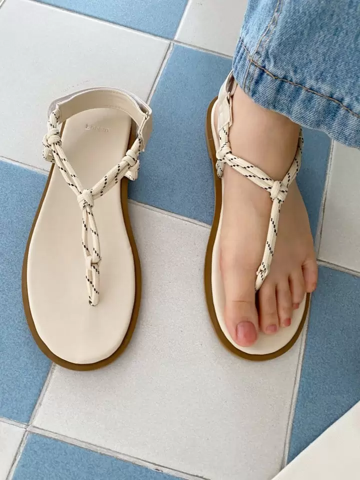 Golden Shoe - Korean Women Fashion - #vintagekidsstyle -  816 Slipper & Sandals - 9