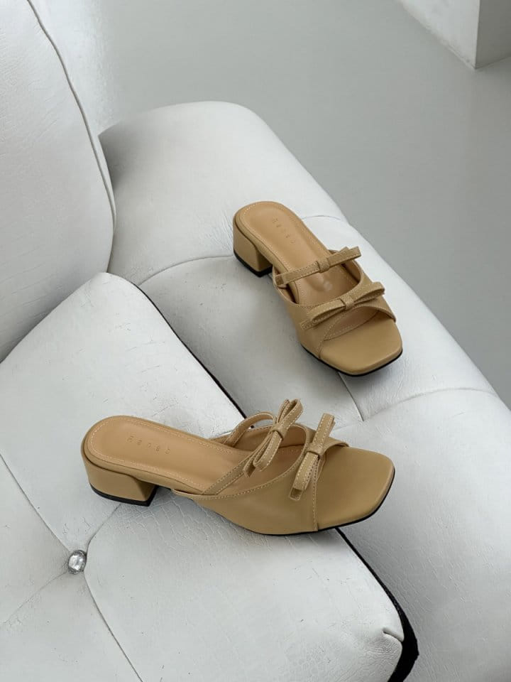 Golden Shoe - Korean Women Fashion - #momslook -  335 Slipper & Sandals - 4