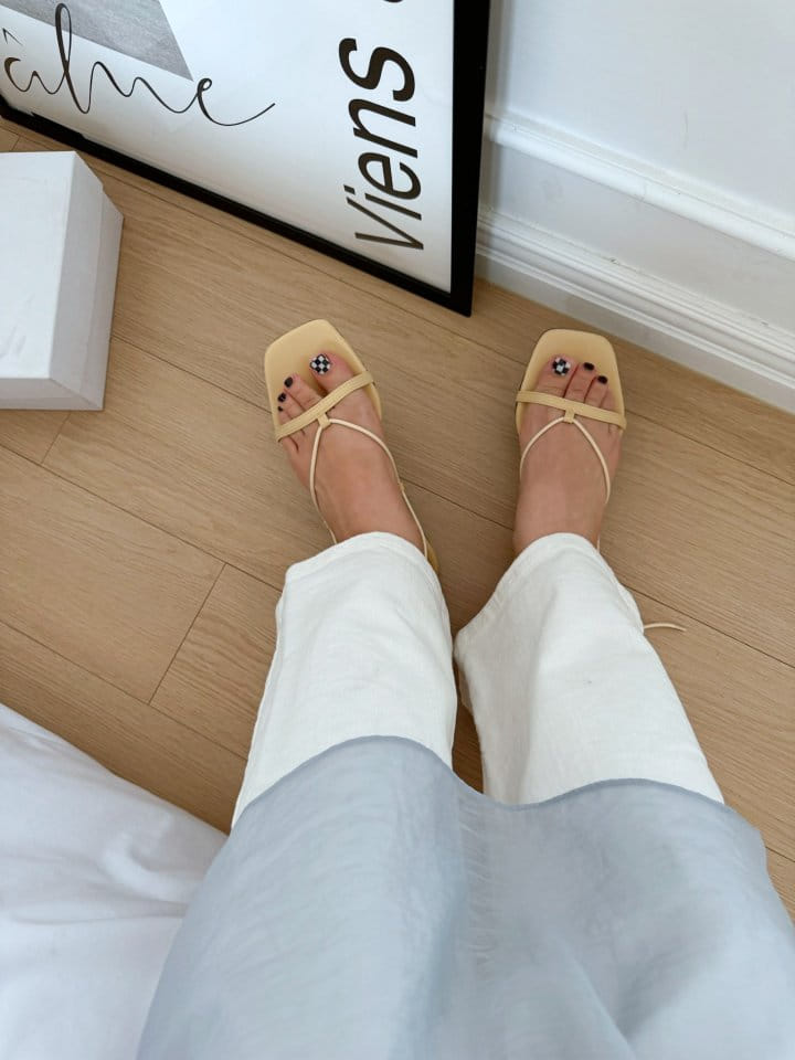 Golden Shoe - Korean Women Fashion - #womensfashion -  817 Slipper & Sandals - 11