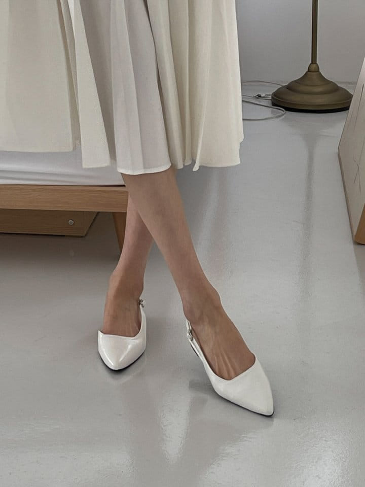 Golden Shoe - Korean Women Fashion - #womensfashion -  323 Slipper & Sandals - 9