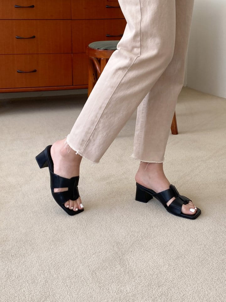 Golden Shoe - Korean Women Fashion - #womensfashion -  334 Slipper & Sandals - 11