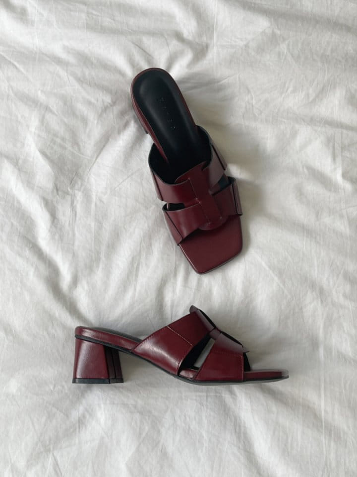 Golden Shoe - Korean Women Fashion - #womensfashion -  334 Slipper & Sandals - 5