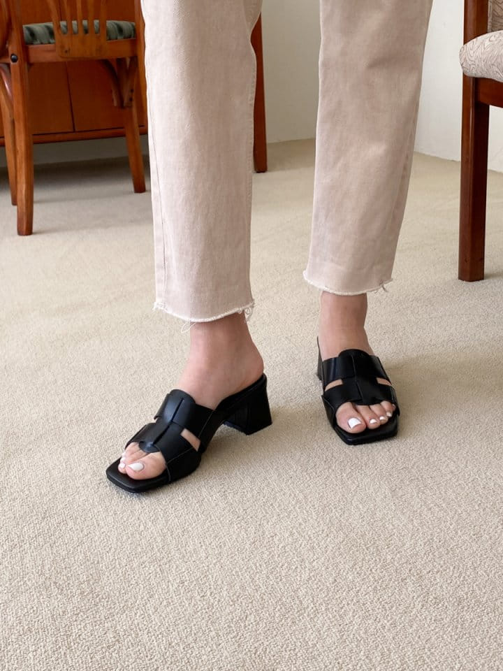 Golden Shoe - Korean Women Fashion - #womensfashion -  334 Slipper & Sandals - 9