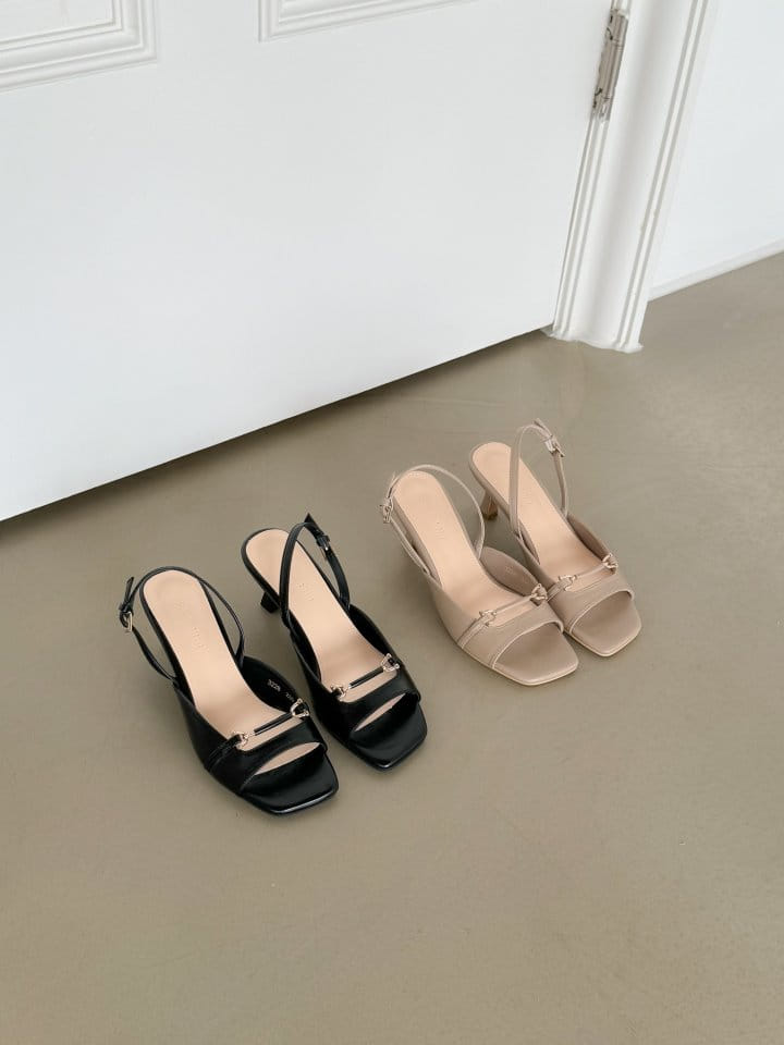 Golden Shoe - Korean Women Fashion - #womensfashion -  3228 Slipper & Sandals - 3