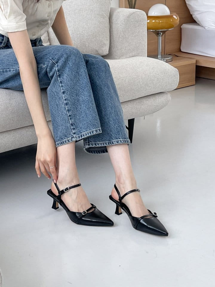 Golden Shoe - Korean Women Fashion - #womensfashion -  340 Slipper & Sandals - 11