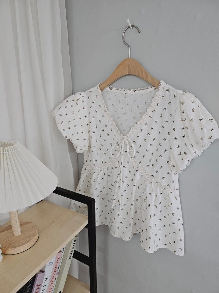 Gram - Korean Women Fashion - #momslook - L Love Blouse