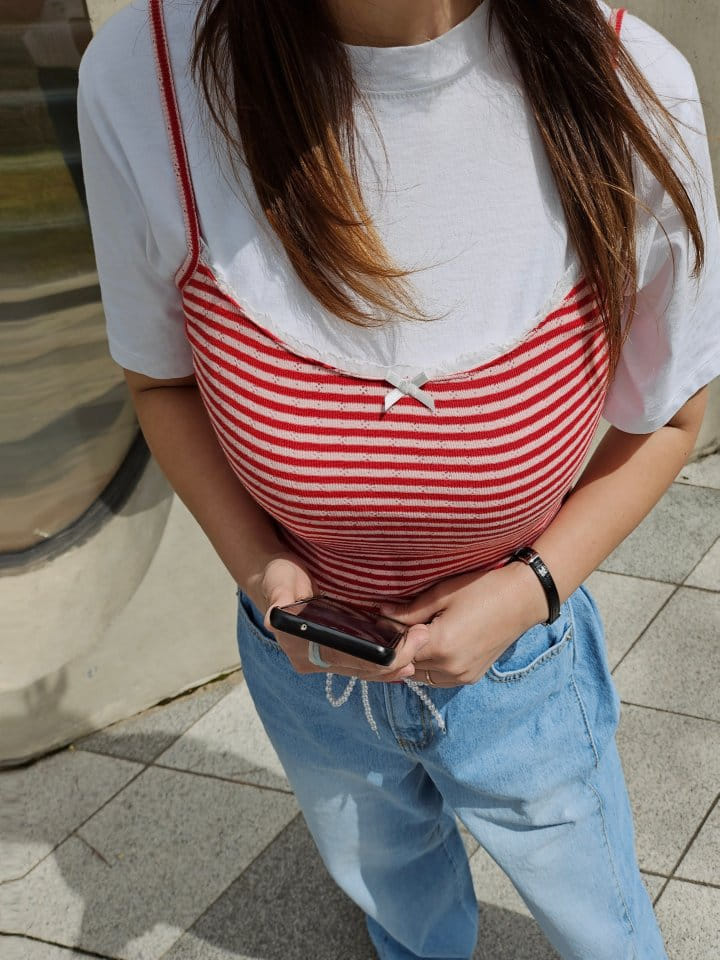 Gram - Korean Women Fashion - #momslook - Strawberry Sleeveless Tee