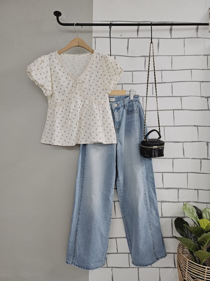 Gram - Korean Women Fashion - #womensfashion - L Love Blouse - 10