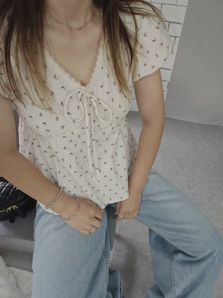 Gram - Korean Women Fashion - #womensfashion - L Love Blouse - 6