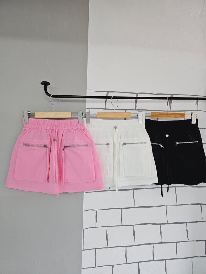 Gram - Korean Women Fashion - #womensfashion - Pocket Mini Skirt - 11